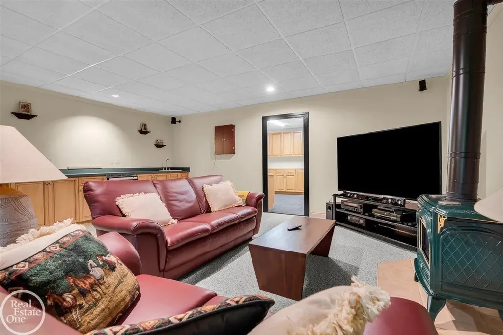 7827 S River Road Cottrellville Township MI 48039