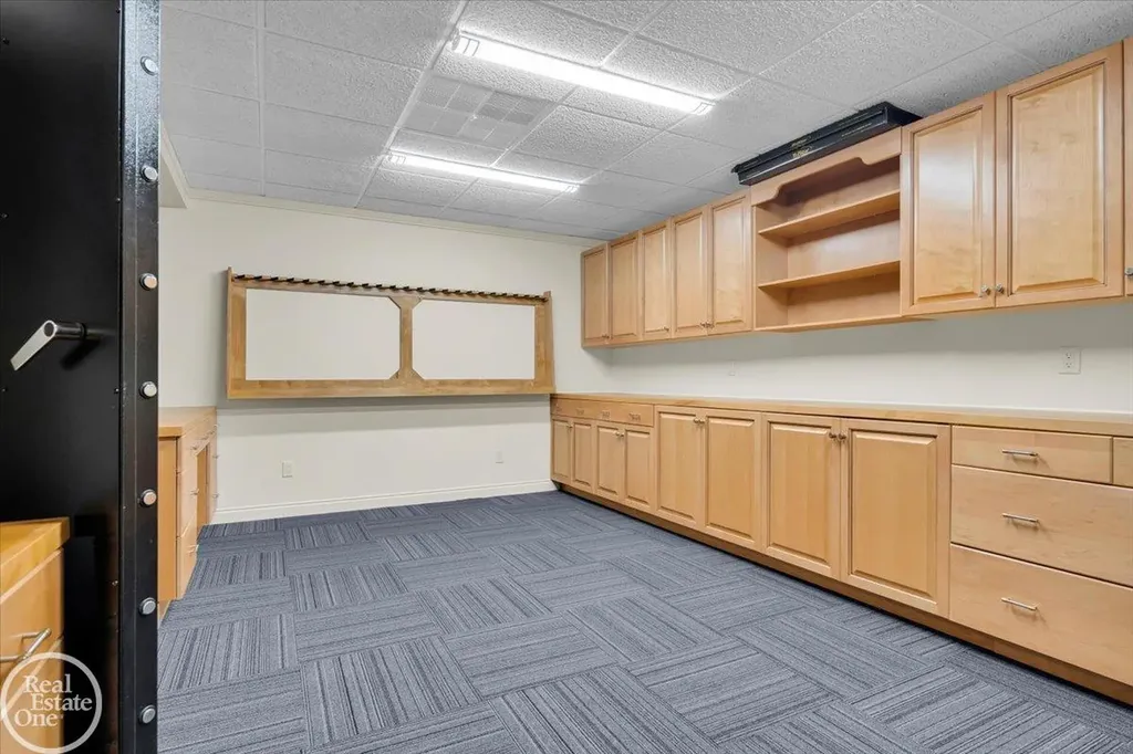 7827 S River Road Cottrellville Township MI 48039