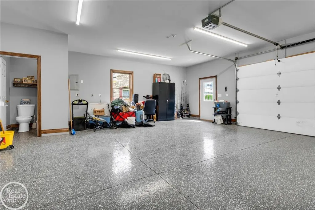 7827 S River Road Cottrellville Township MI 48039