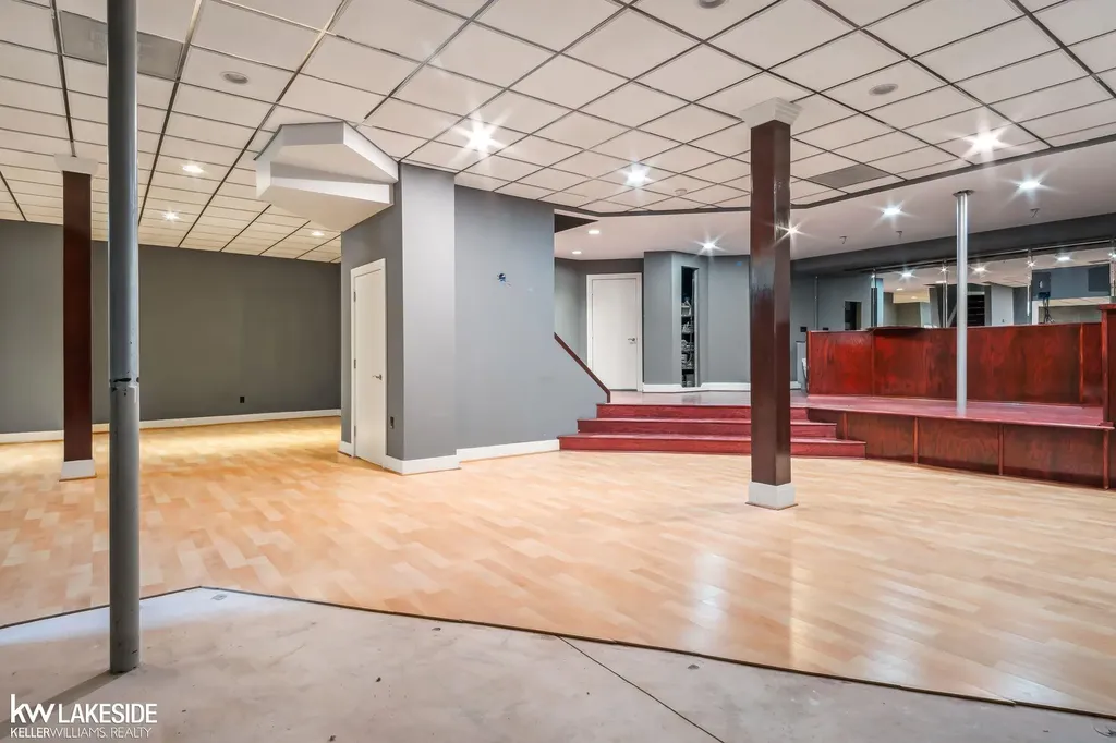 55766 Apple Lane Shelby Charter Township MI 48316