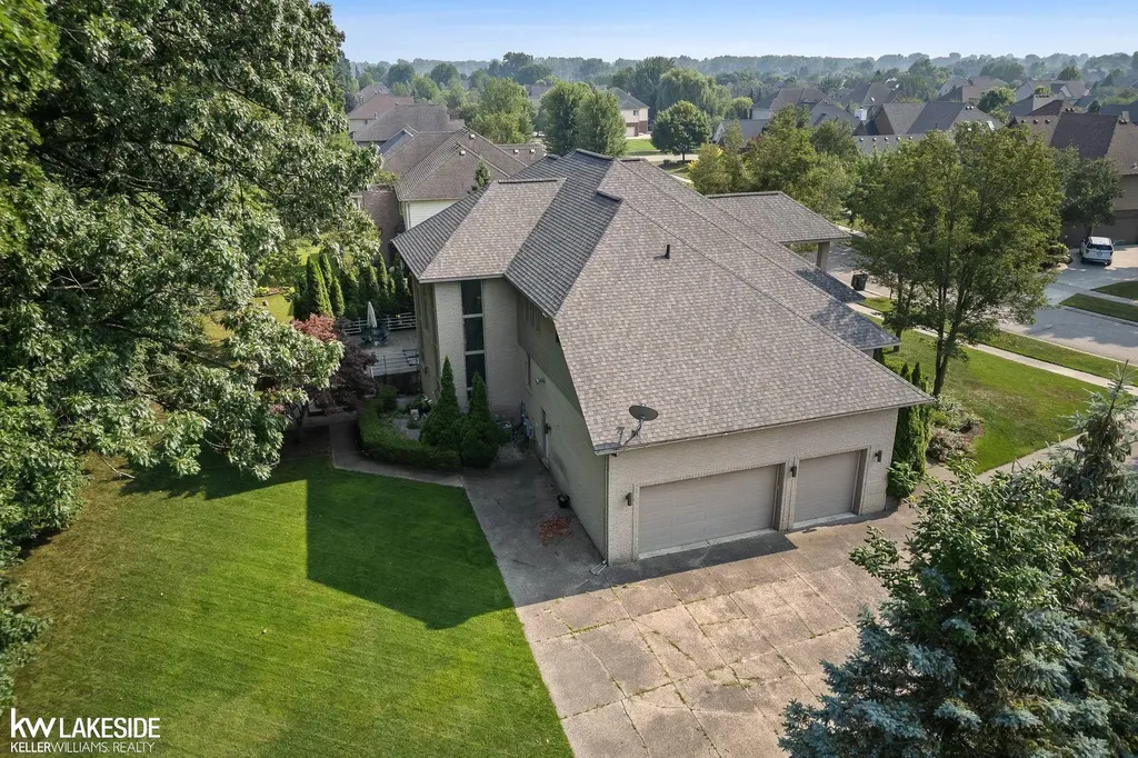 55766 Apple Lane Shelby Charter Township MI 48316