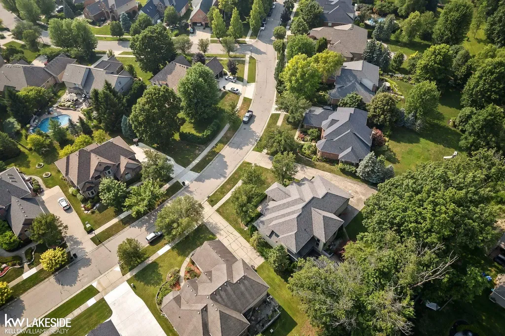 55766 Apple Lane Shelby Charter Township MI 48316