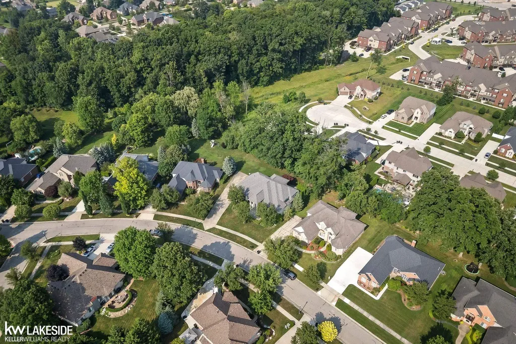 55766 Apple Lane Shelby Charter Township MI 48316