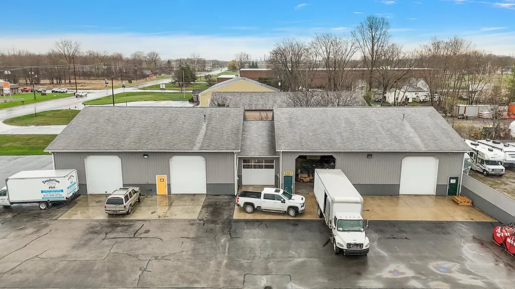 3319 Dove Street Port Huron City MI 48060