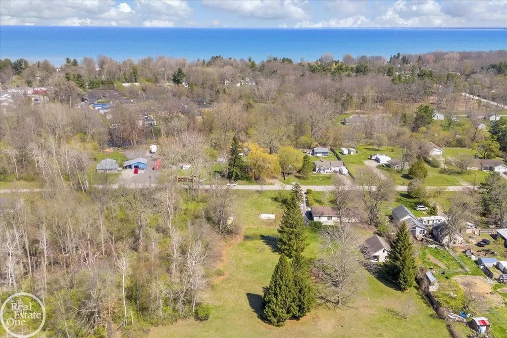 5577 Tice Road Fort Gratiot Charter Township MI 48094