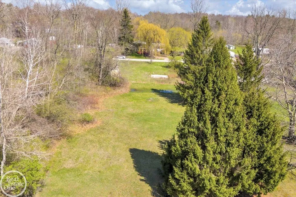 5577 Tice Road Fort Gratiot Charter Township MI 48094