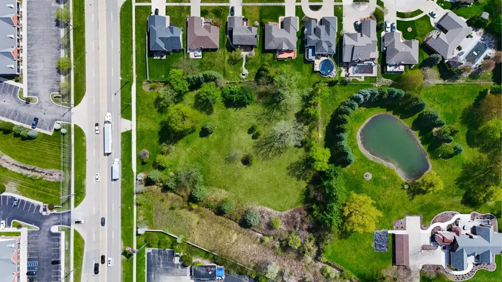 23206 21 Mile Road Macomb Township MI 48042