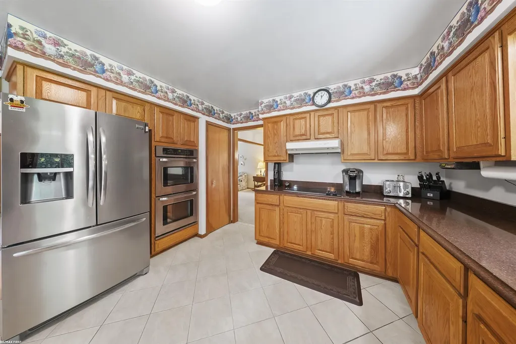 42150 Margaret Drive Clinton Charter Township MI 48038