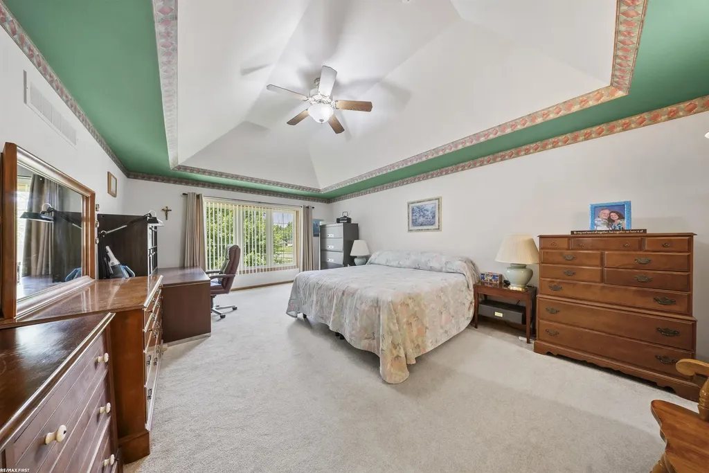 42150 Margaret Drive Clinton Charter Township MI 48038