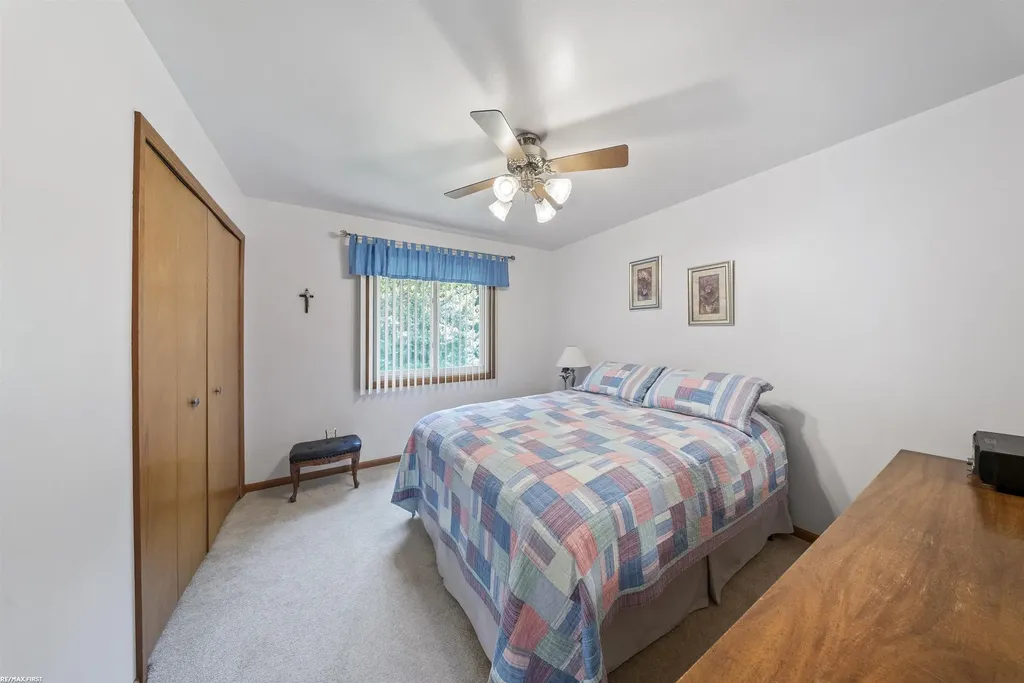 42150 Margaret Drive Clinton Charter Township MI 48038