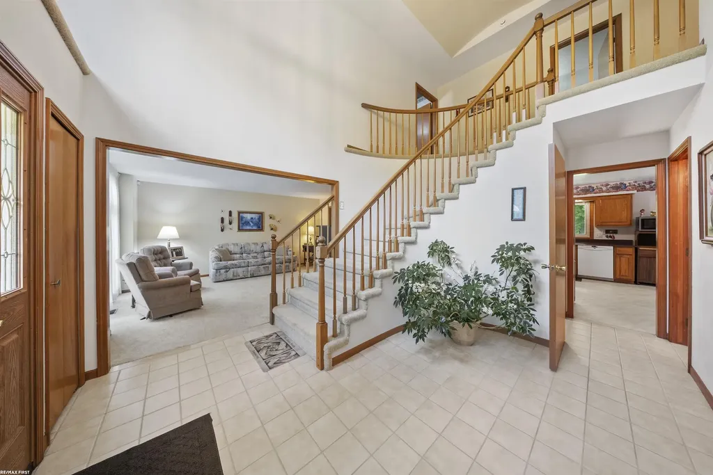 42150 Margaret Drive Clinton Charter Township MI 48038