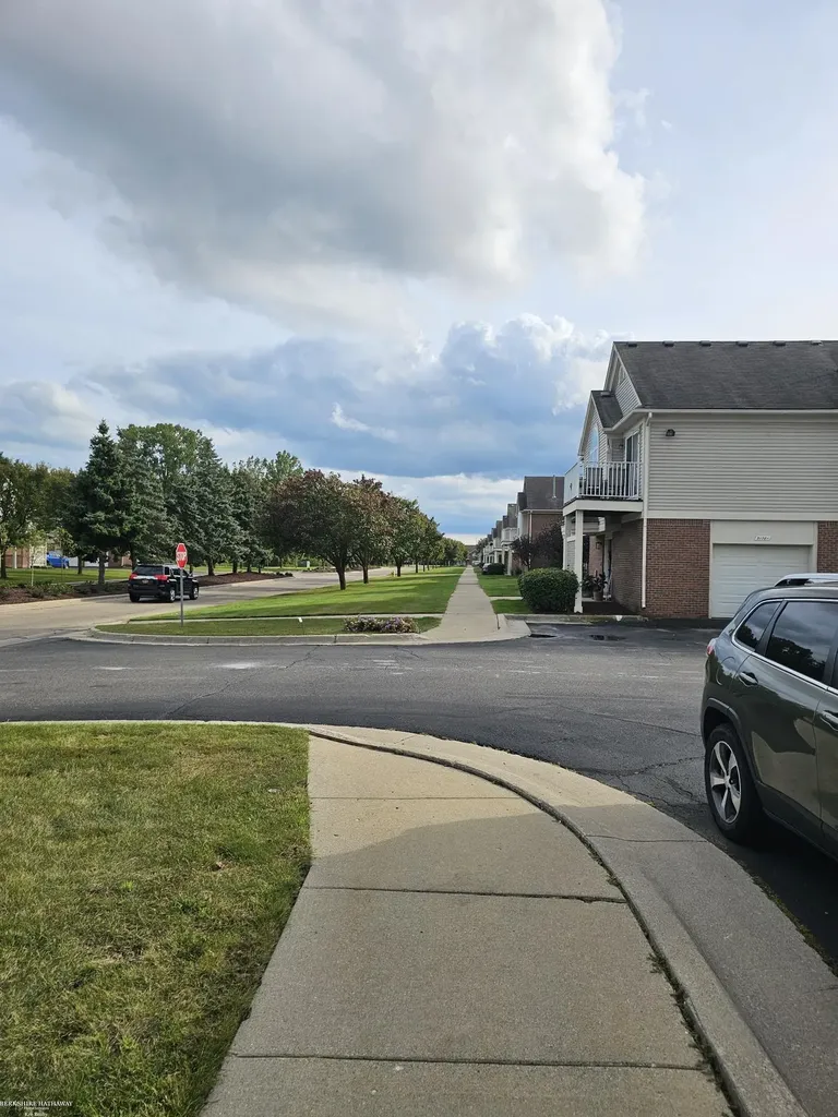 51789 Adler Park Drive Chesterfield Township MI 48051