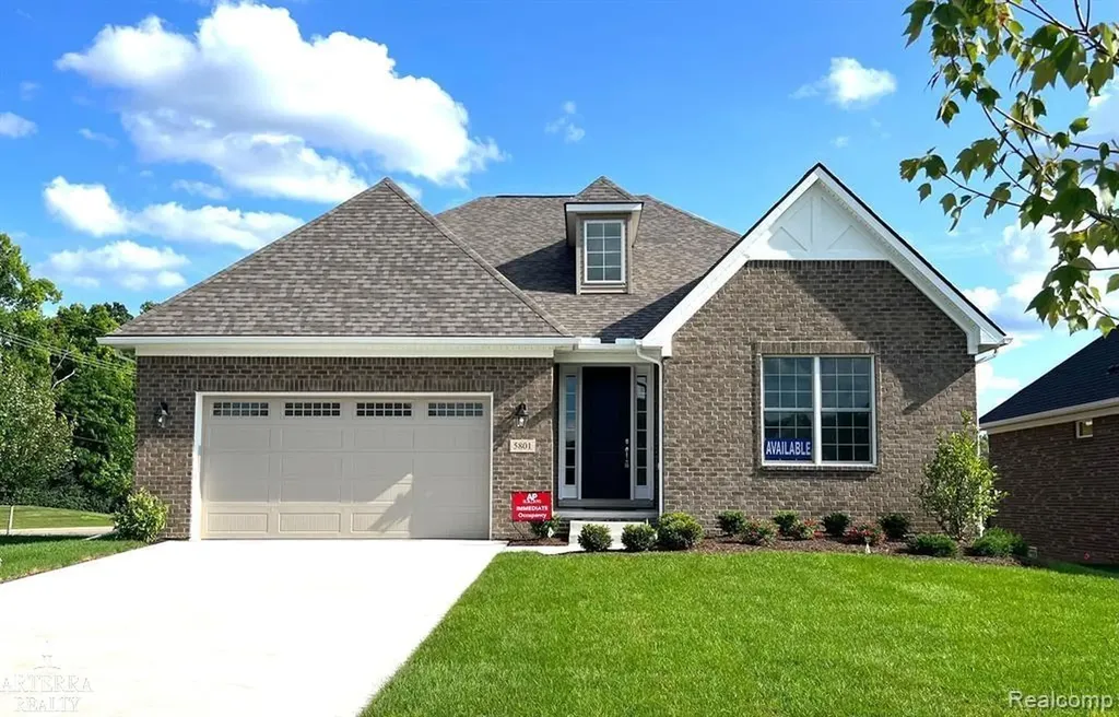 3292 Waldon Ridge Street Orion Charter Township MI 48359