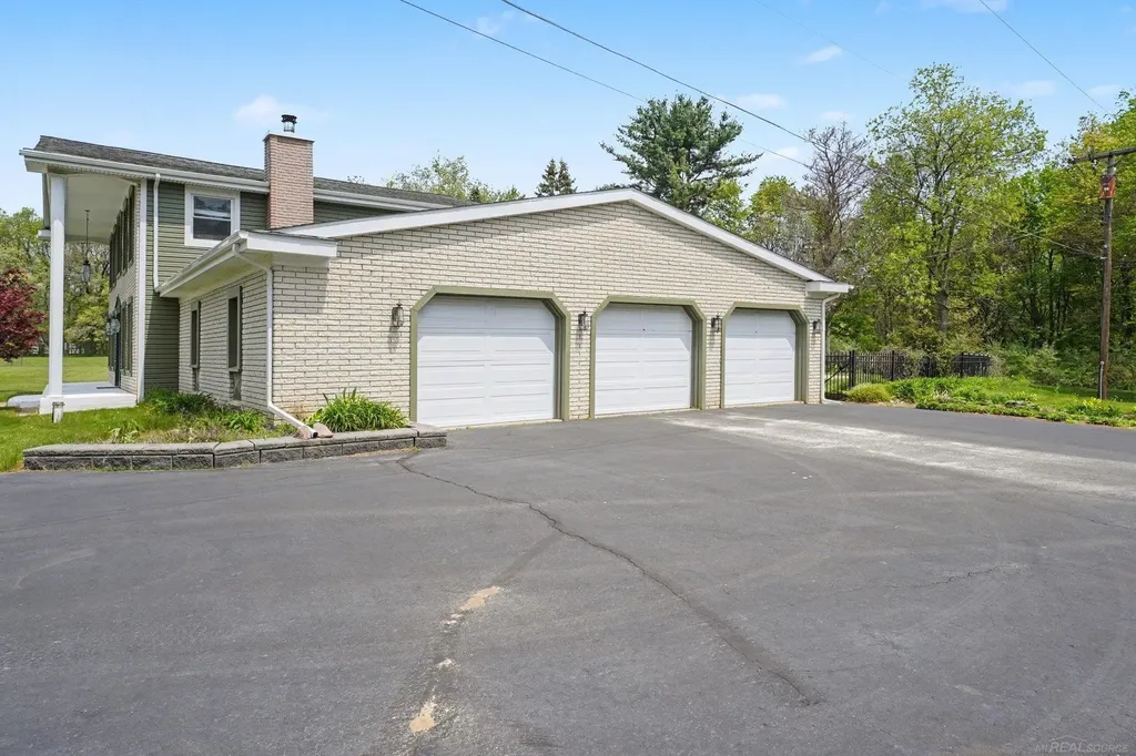 3285 Hosner Road Dryden Township MI 48428
