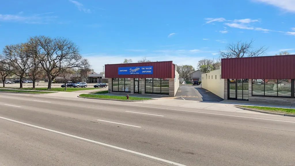 27920 Gratiot Avenue Roseville City MI 48066