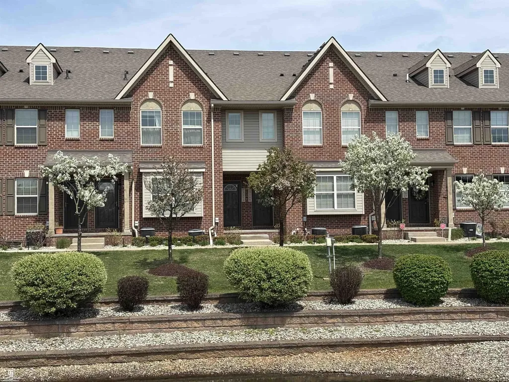 13113 Woodridge Circle Plymouth Charter Township MI 48170