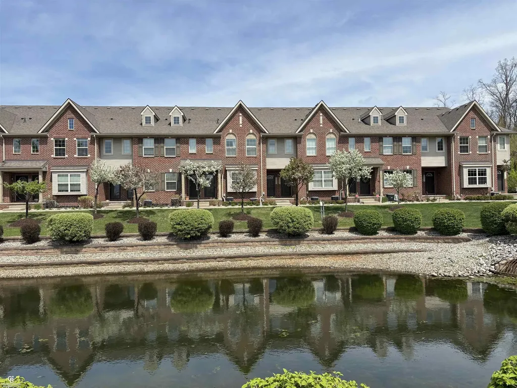 13113 Woodridge Circle Plymouth Charter Township MI 48170
