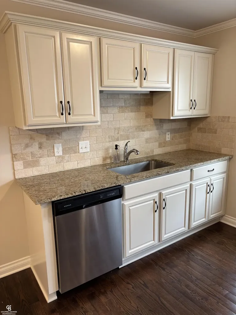 13113 Woodridge Circle Plymouth Charter Township MI 48170
