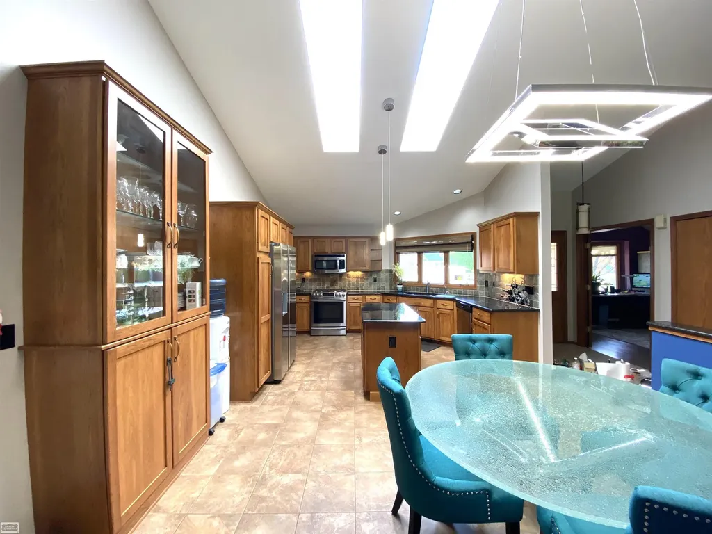 43243 Riverway Drive Clinton Charter Township MI 48038