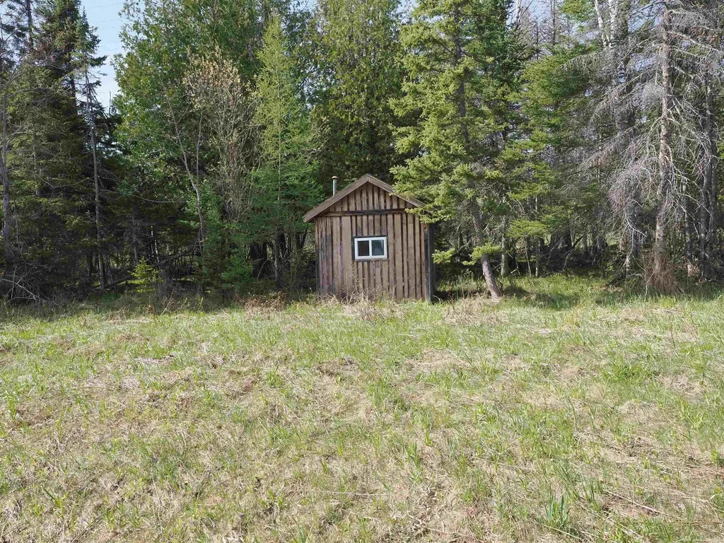 W15598 Hiawatha Trail Newton Township MI 49838