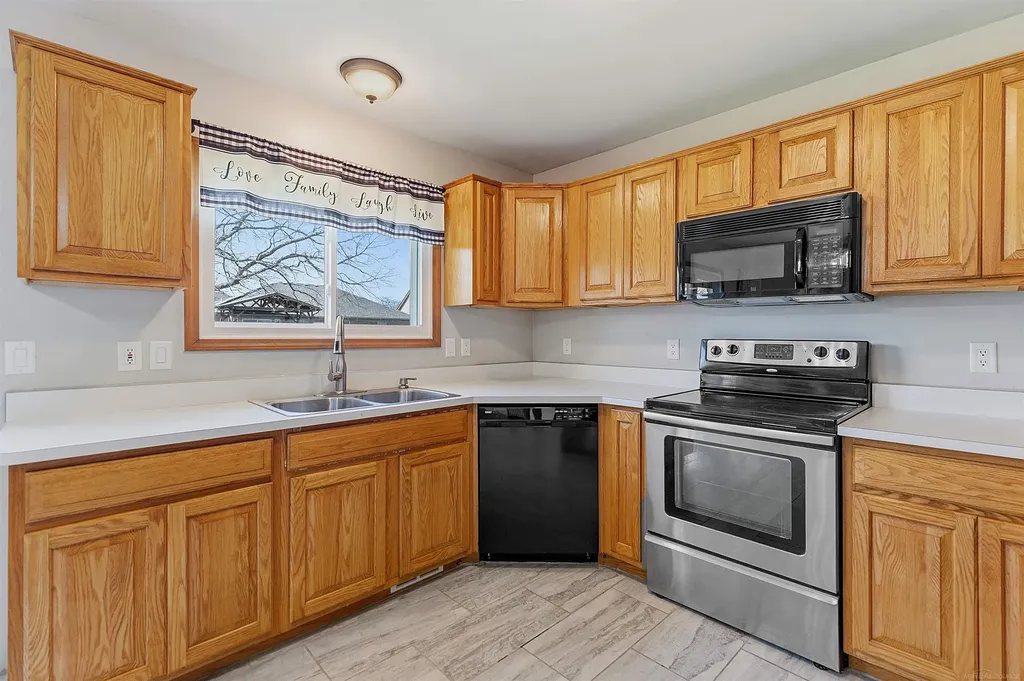 53291 Pimpernil Lane Chesterfield Township MI 48051
