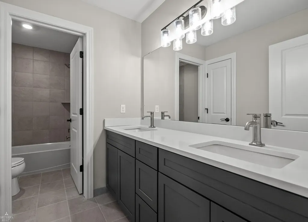 3259 Waldon Ridge Street Orion Charter Township MI 48359