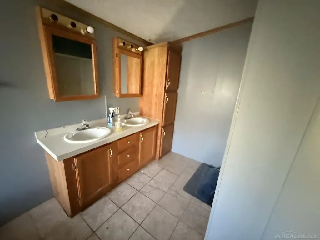 11516 Territorial Road Waterloo Township MI 49259