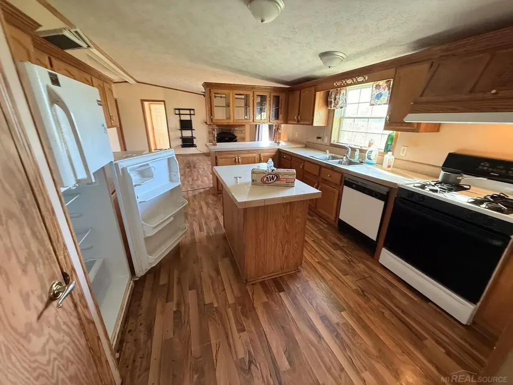 11516 Territorial Road Waterloo Township MI 49259