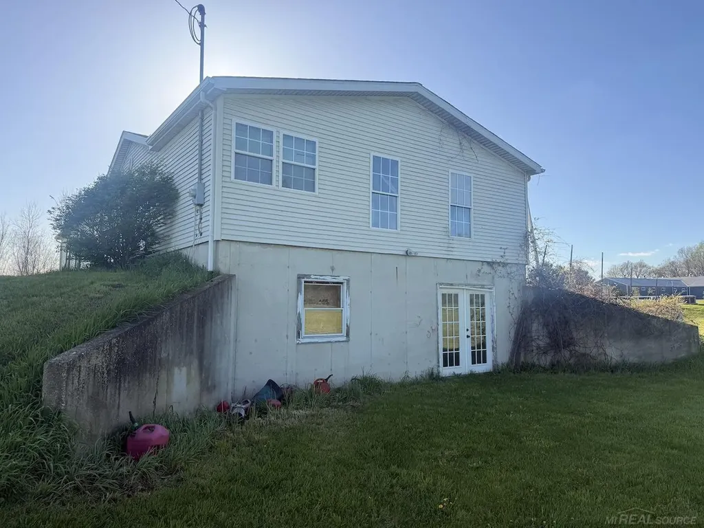 11516 Territorial Road Waterloo Township MI 49259