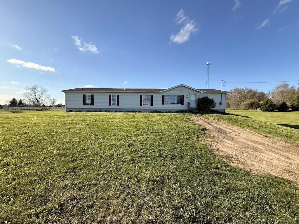 11516 Territorial Road Waterloo Township MI 49259
