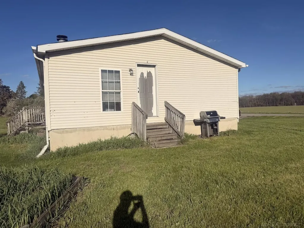 11516 Territorial Road Waterloo Township MI 49259
