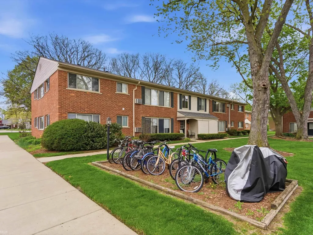 11410 Canal Road Sterling Heights City MI 48314