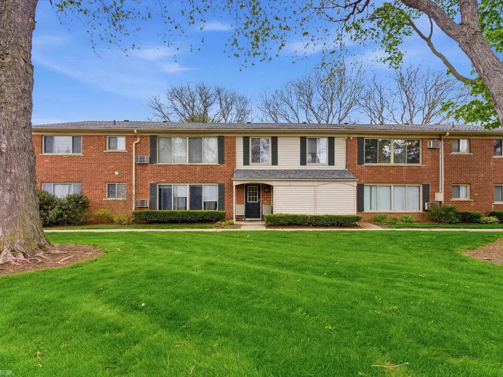 11410 Canal Road Sterling Heights City MI 48314