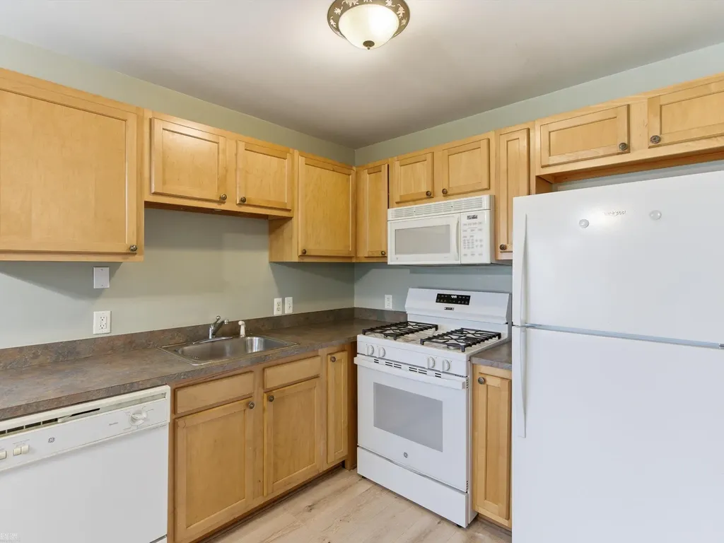 11410 Canal Road Sterling Heights City MI 48314