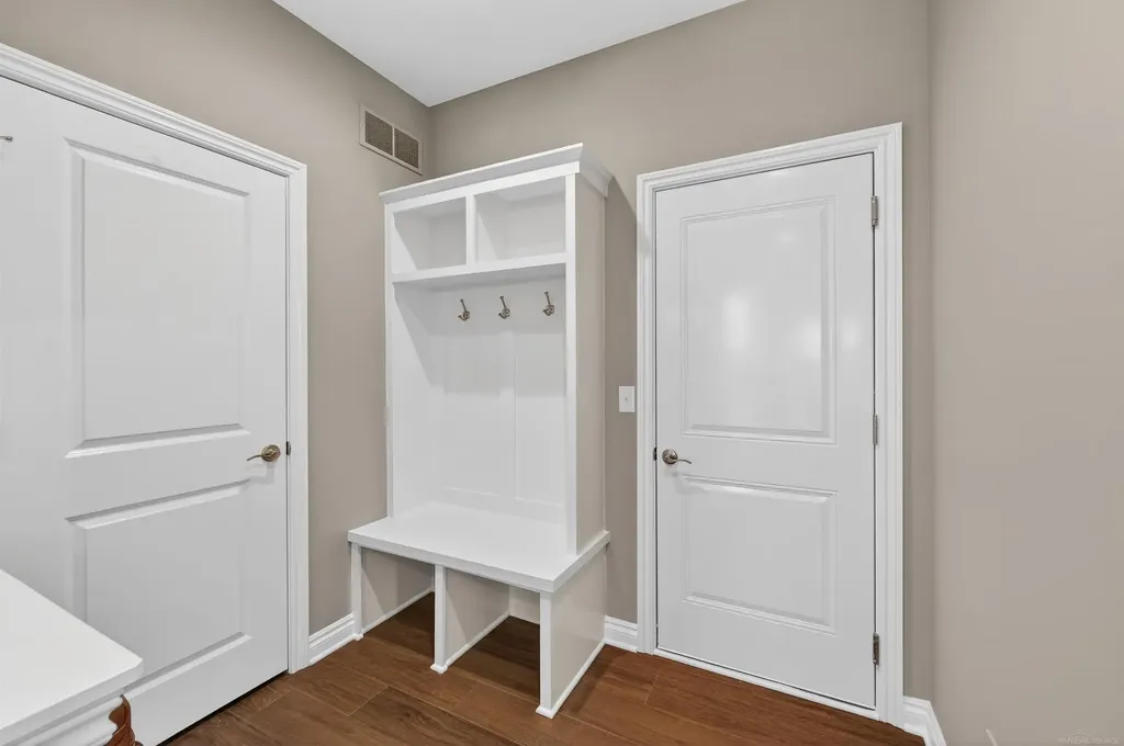 3736 Chatham Place Brighton Township MI 48114