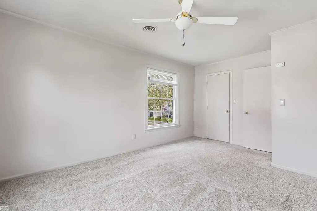 38723 Lighthouse Point Clinton Charter Township MI 48038