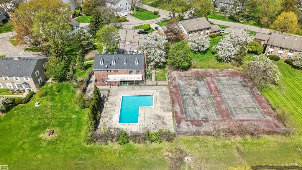 38723 Lighthouse Point Clinton Charter Township MI 48038