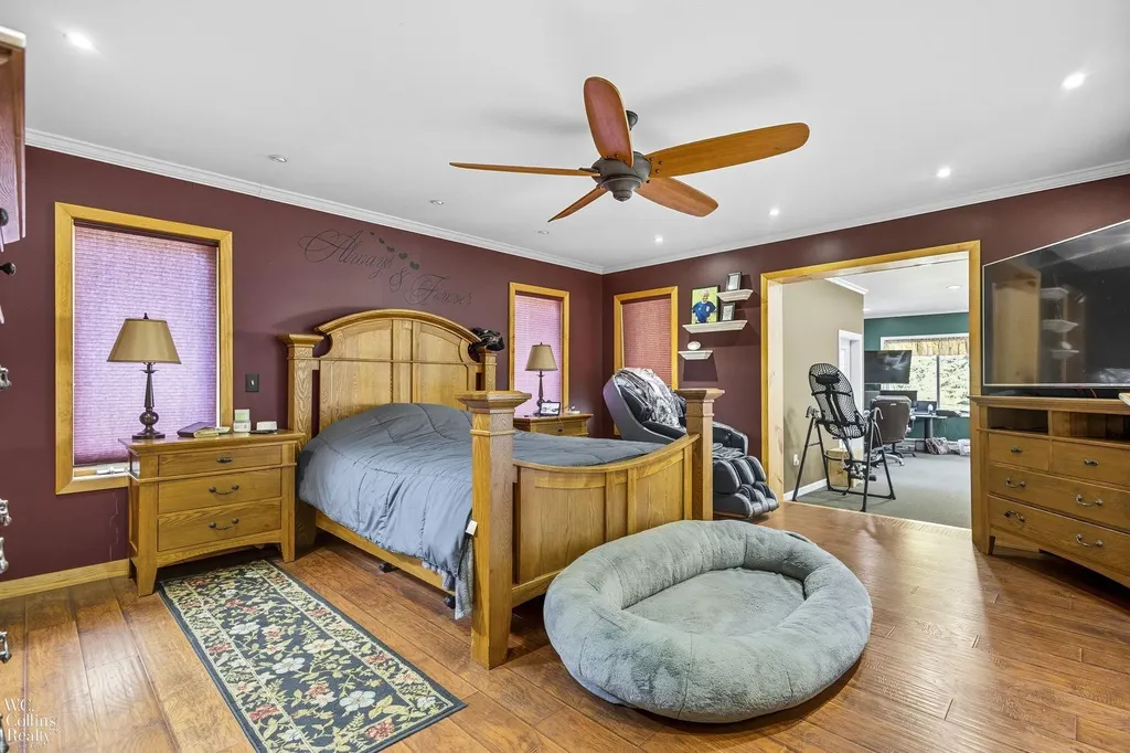438 State Park Road Groveland Township MI 48462