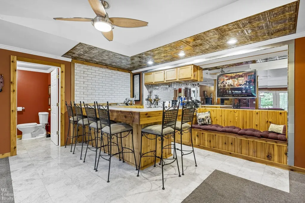 438 State Park Road Groveland Township MI 48462