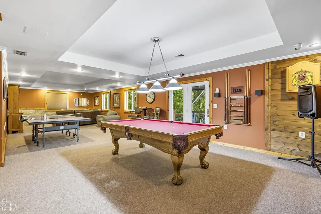 438 State Park Road Groveland Township MI 48462