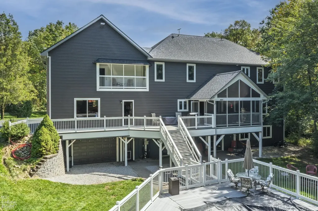 438 State Park Road Groveland Township MI 48462