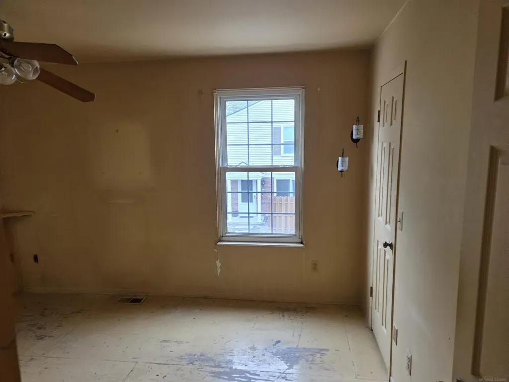 24675 Meadow Creek Drive Harrison Charter Township MI 48045