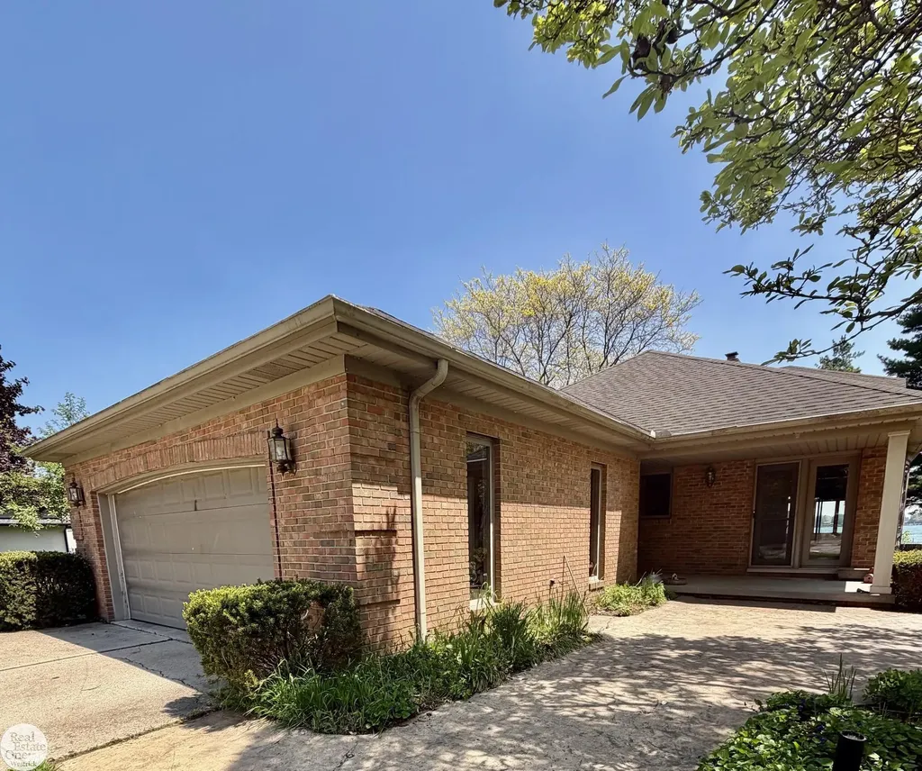 6901 River Road Cottrellville Township MI 48039