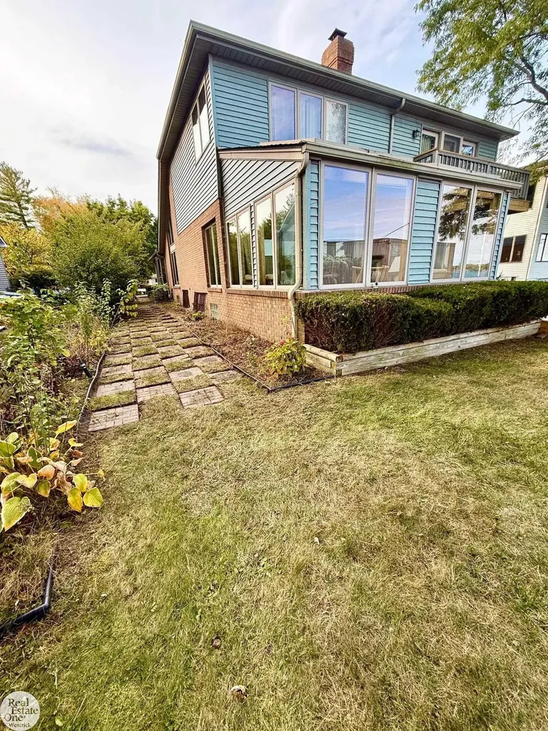 6901 River Road Cottrellville Township MI 48039