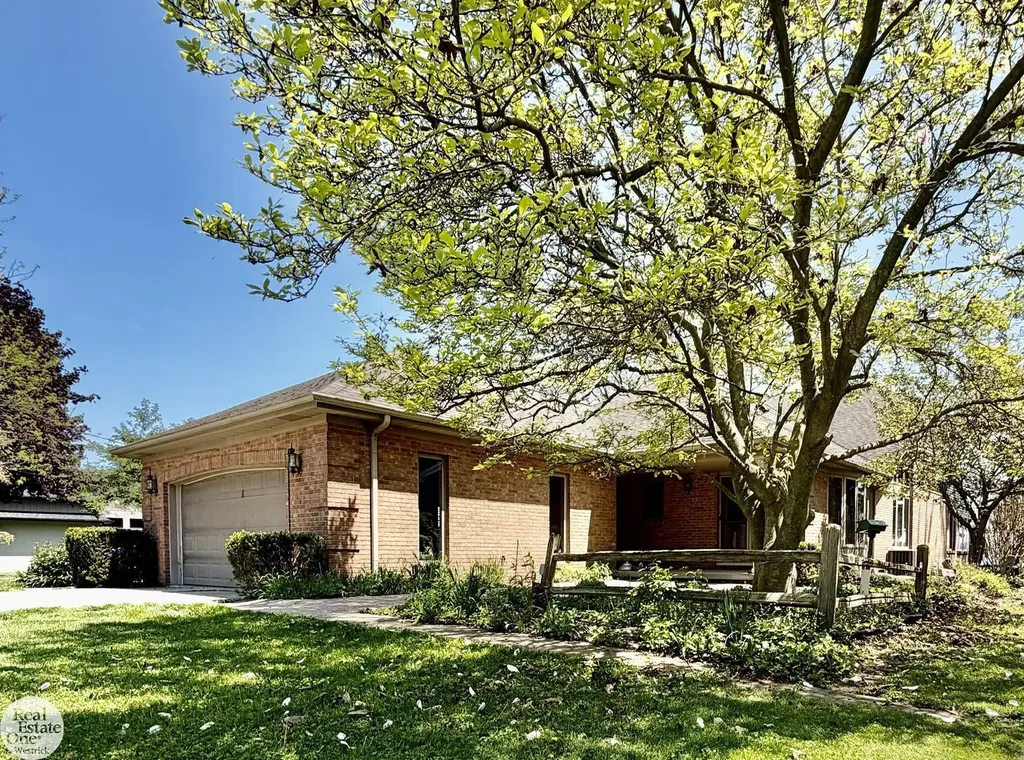 6901 River Road Cottrellville Township MI 48039
