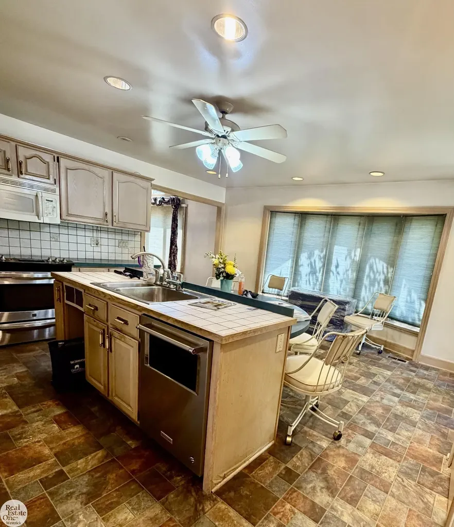 6901 River Road Cottrellville Township MI 48039