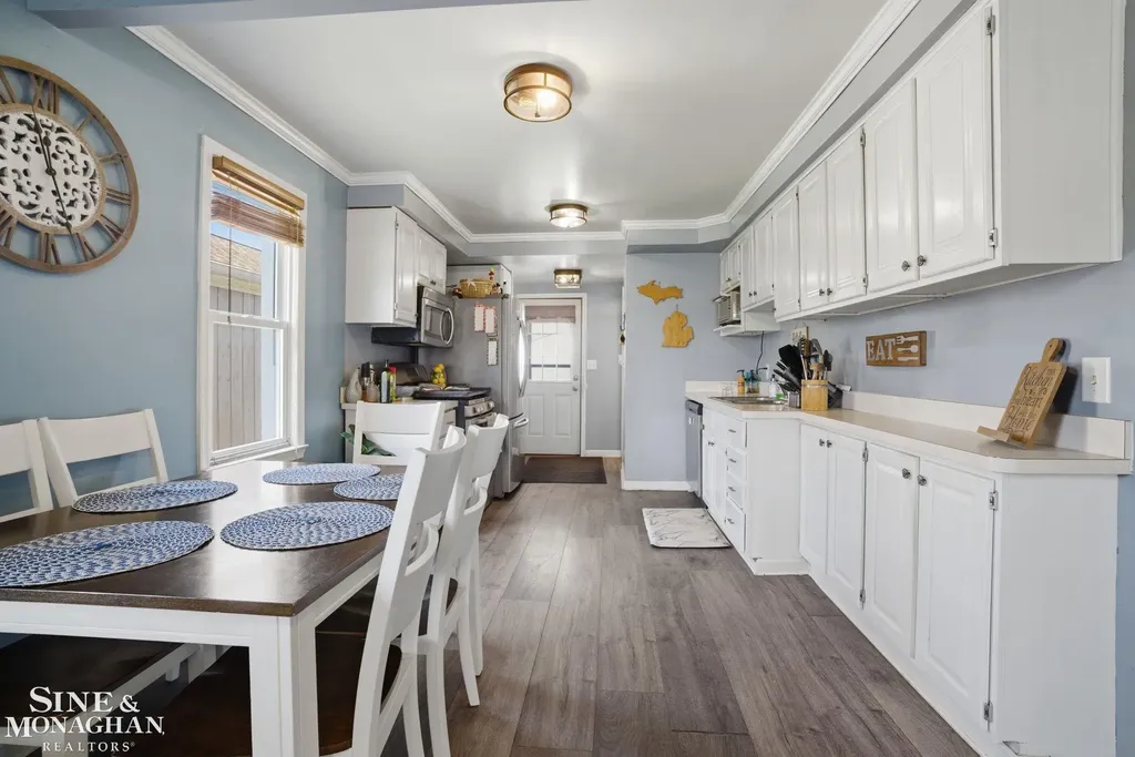 47172 Forton Drive Chesterfield Township MI 48047