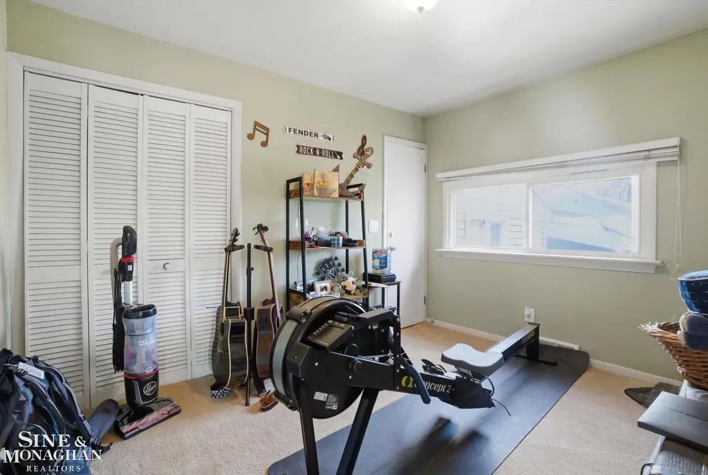 47172 Forton Drive Chesterfield Township MI 48047
