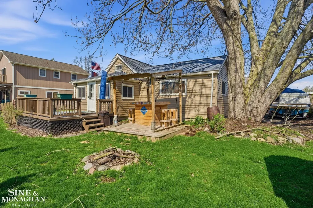 47172 Forton Drive Chesterfield Township MI 48047
