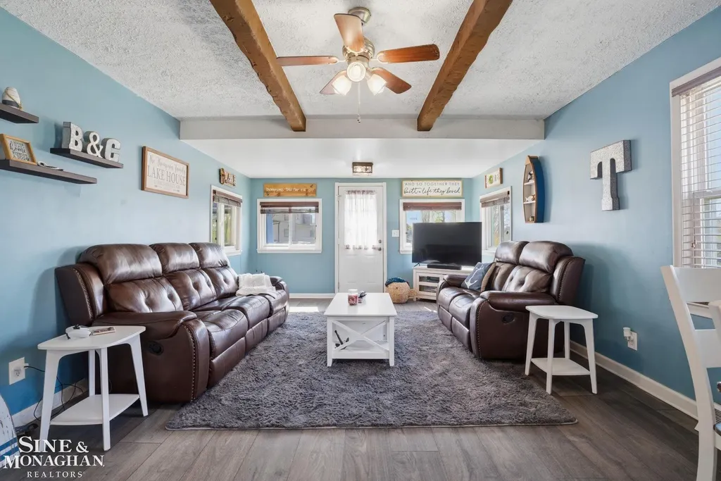 47172 Forton Drive Chesterfield Township MI 48047